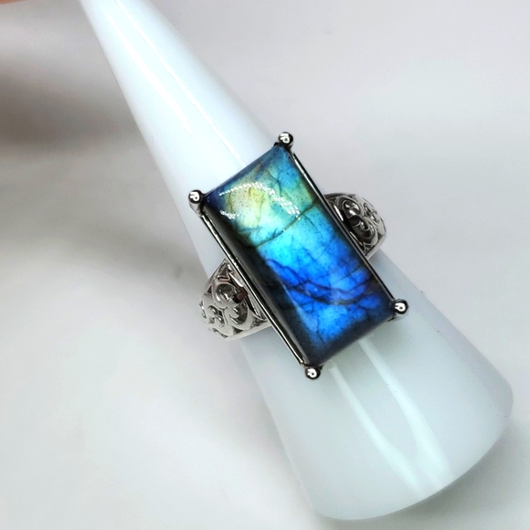 Karis Malagasy Labradorite Ring Platinum Bond Brass Sz 8 NWT - Picture 1 of 12